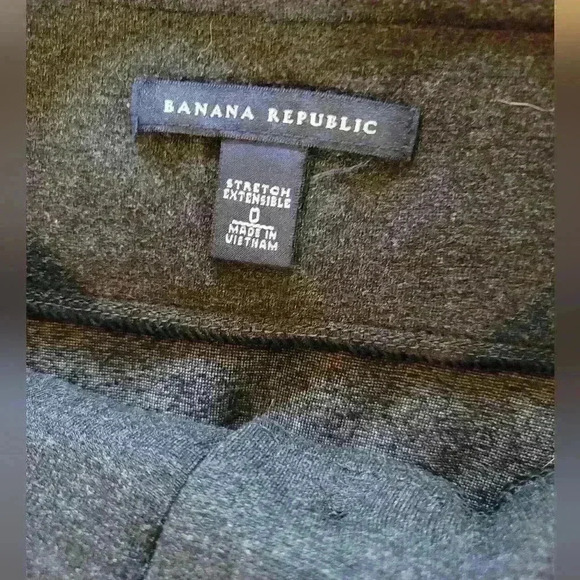 Banana Republic | Grey Jersey like Skirt with Buttons Down the Front, Size 0 - Picture 3 of 6